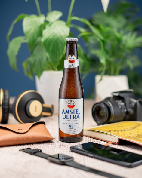 Sesión profesional de fotografía digital para documentar productos premium de Amstel Ultra